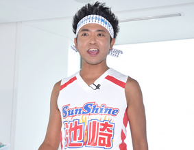 サンシャイン池崎、8年間連れ添ったホンダ“名車”に感謝「最高でした！！！ありがとう！」　修理不能で廃車へ　“前オーナー”との3ショットも