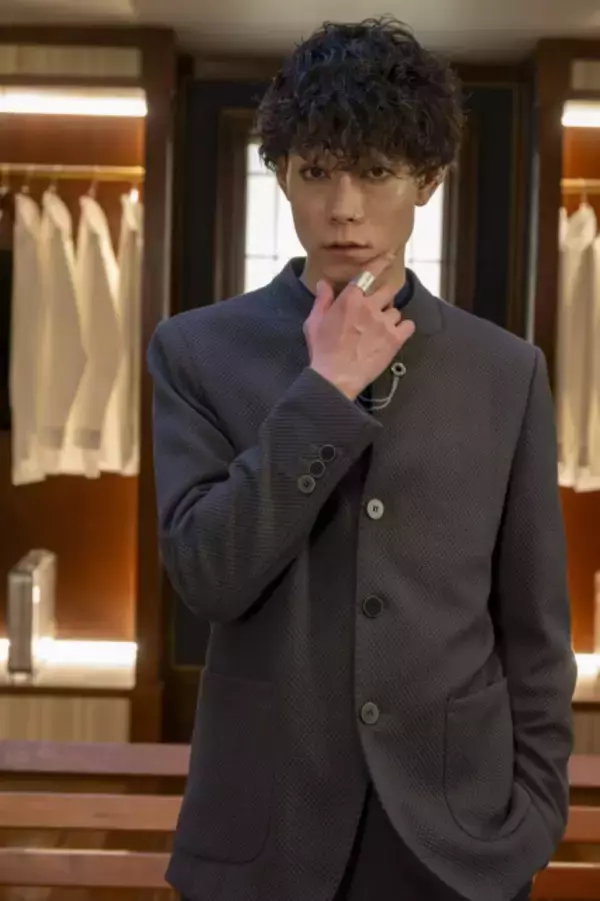 『仮面ライダーゼッツ』CODE歴戦のエージェントが解禁　コードナンバー：スリーは玉城裕規「まさか擬装できるとは」