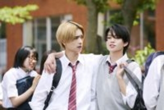 なにわ男子・高橋恭平、岩瀬洋志と“ゼロ距離”に　“魅力全部のせ”場面写真公開