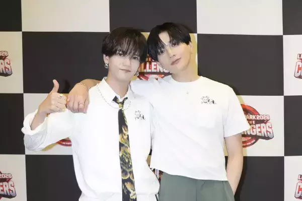 FANTASTICS八木勇征＆中島颯太、ソロデビュー曲＆新曲サプライズ歌唱　『山羊と犬』海外単独ライブへの思い語る【ライブレポート】