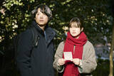 「【白鳥とコウモリ】走り出す松村北斗“和真”と涙流す今田美桜“美令”　大森元貴の「灰色」に乗せた特別映像解禁」の画像1