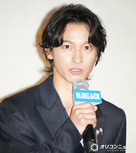 富本惣昭、初の映画舞台あいさつに登壇　高橋文哉が見守る「そうちゃん、かわいいよっ！」