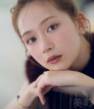 「畑芽育、ディープな秋メイクで『美的』登場　華やか“主役級”ルックも」の画像1