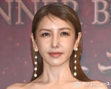 「“奇跡の50歳モデル”美香、体重100キロ目前の長男と2ショット「イケメンすぎだろ」「中学生には見えない体格」「彼氏やん」」の画像1