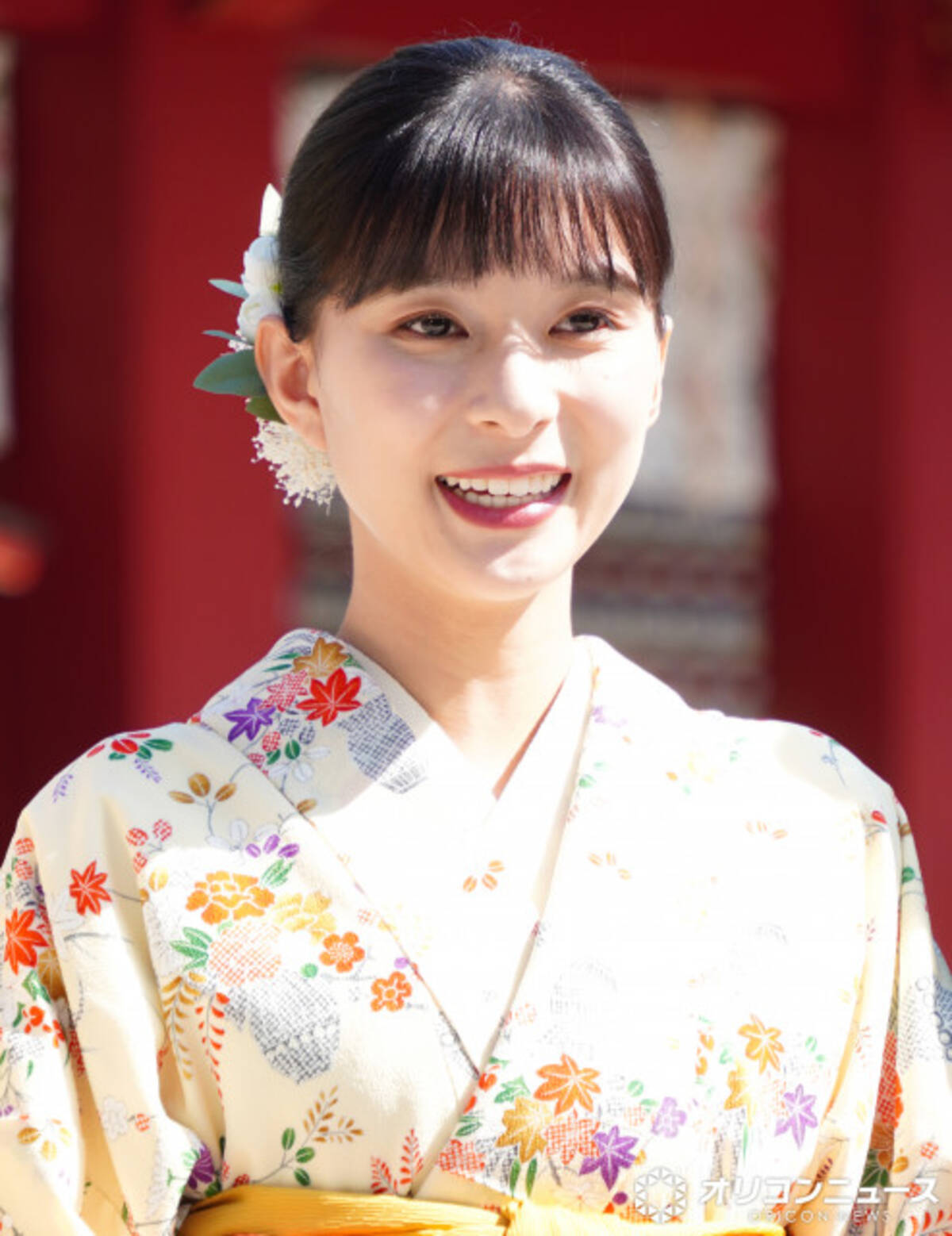 芳 根 京子 乳首