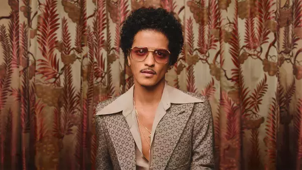 ブルーノ・マーズ、『24K Magic』以来約9年ぶりのアルバムリリースを発表