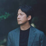 「岡田准一、“後輩”との2ショット公開にファン胸熱「今でもつながりがあってうれしい」「このツーショットを見せてもらえる日がくるなんて」」の画像1
