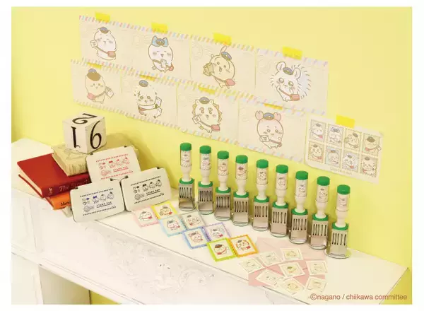 『ちいかわ 郵便局グッズ』が登場　切手＆ポストカードセットや日付印など実用的アイテムずらり