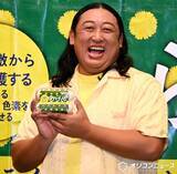 「ロバート秋山、恩返しの方法はCMで「余計な小技を使っても伝わらない」　ファンは番組作りで貢献　元マネージャーが務める企業CMに登場」の画像1