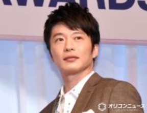 田中圭、ネットは「全く見てない」　鈴木おさむと対談で明かす“1年間”「ちょっと闇落ちしてた時期あります」