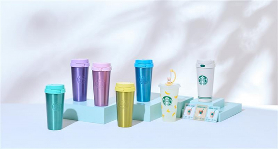 【スタバ新作グッズ】推し活でも大活躍のカラータンブラーにバナナモチーフも　夏らしさ全開の日本上陸30周年記念グッズ第2弾が登場