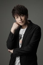 緑川光、“娘”の十王星南を撮影　お気に入りカットに「いいお父さんしてますね」「4枚目のポーズ好き」