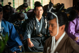 『豊臣兄弟！』第31回　小一郎は「信長の葬儀を行う」という名目で関係者を集めて…