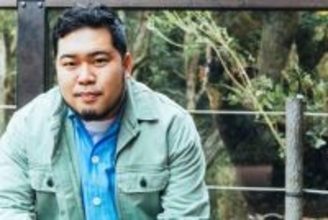 令和ロマン・松井ケムリ、初の単著は人間の生き方を考える動物エッセイ　動物との撮りおろし2ショットもたっぷり