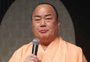 細川たかし、白菜に身を包むアクスタが話題「ご本人がOK出したという事ですよね？w」