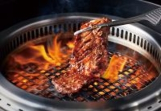 焼肉きんぐ、新グランドメニュー発表　　「五大名物」「裏名物」リニューアル、「青唐焼肉」加わる