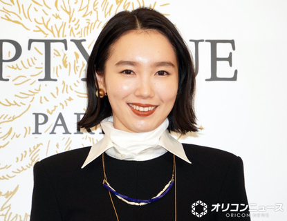 飯豊まりえ、クリスマスは「家でまったり」 夫は高橋一生