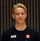 「本田圭佑、5度目W杯の長友佑都は「刺激より尊敬」　サッカー日本代表を「サポートしたい」とも」の画像1