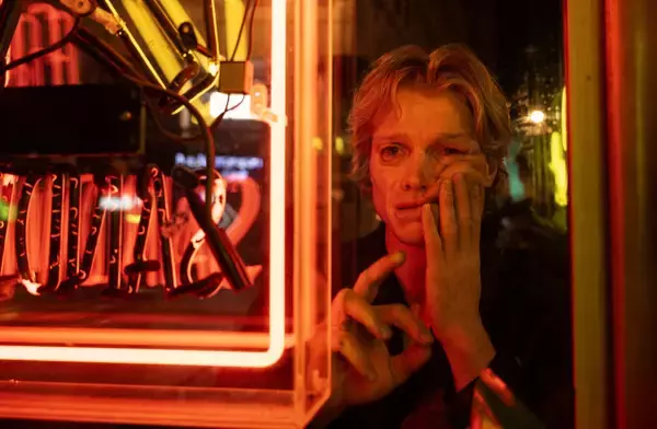ジェームズ・ガン「正真正銘のホラー作品」　DC映画『クレイフェイス』顔を失った俳優が怪物になるまで