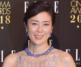 寺島しのぶ、長男・眞秀が「突然ムクっと起きてきて…」　オフショット公開「可愛いーーー」「女の子かと」「振り幅大き過ぎです」