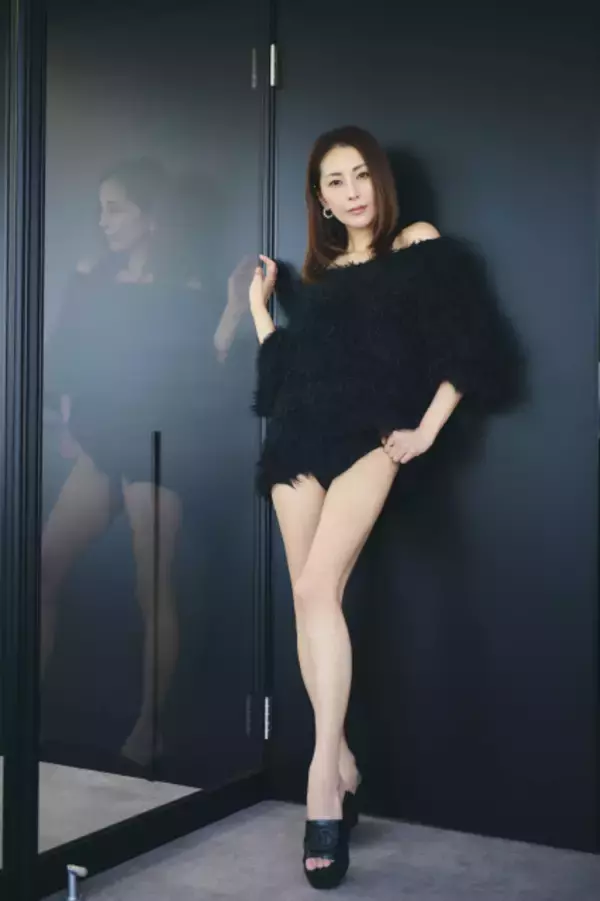 熊切あさ美、鍛え抜かれた“美ボディ”披露　フォトエッセイ出版