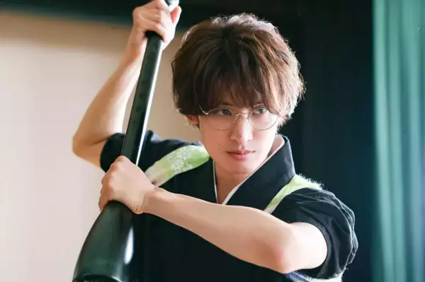 向井康二、“情けないけど優しい”教師役を好演「はまり役」「演技うまっ！」 『いろはの恋は時代をかける』に反響