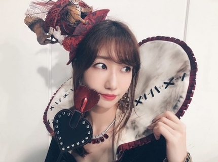 猛獣使いのコスプレ披露