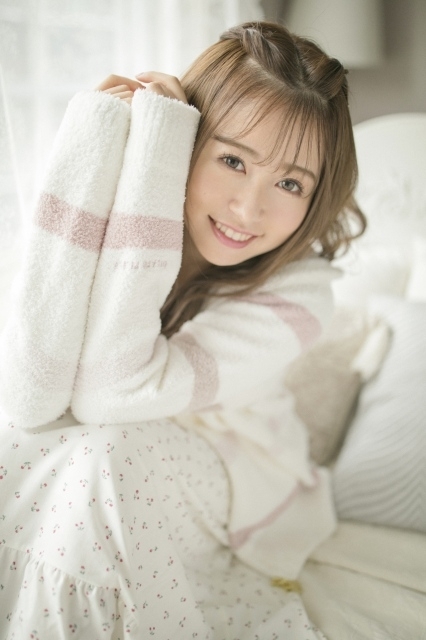 元HKT48冨吉明日香 初の写真集3月30日発売