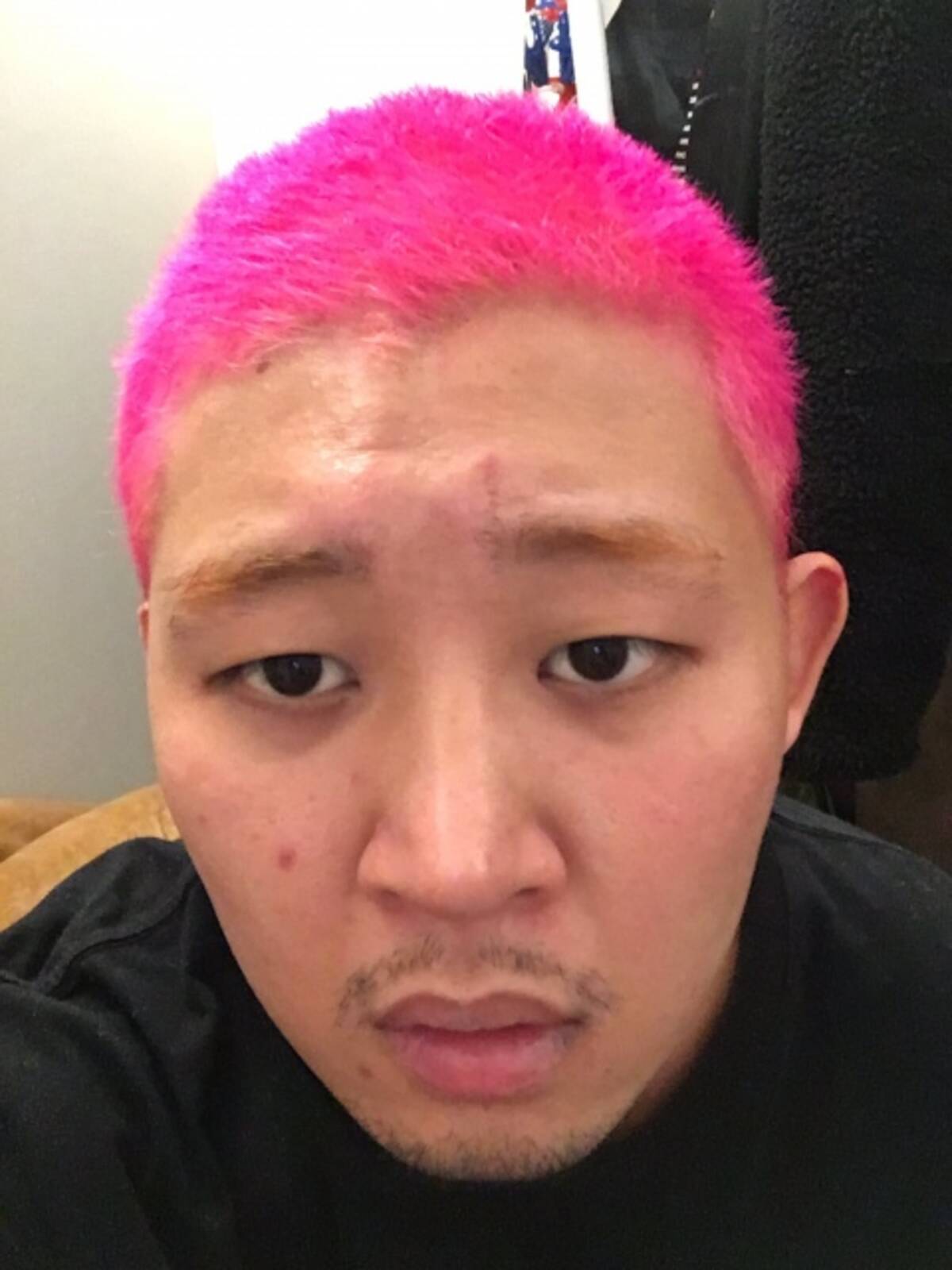 四千頭身の後藤がピンク髪をツイッターで公開 Fukaseさんになりたくて