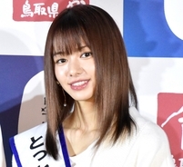 松岡茉優はネイルで山本舞香は胸元 不要不急な交際 匂わせ にネット上が騒然 年4月日 エキサイトニュース