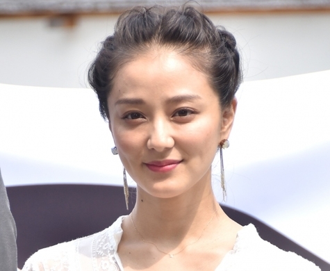 芸能界奥さまファッションチェック 3 中越典子は独自路線 石川亜沙美はごくフツー 17年3月19日 エキサイトニュース