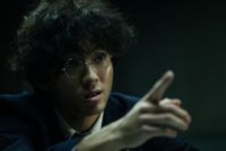 映画『爆弾』本編映像をたっぷり使った宮本浩次「I AM HERO」フル尺スペシャルMV