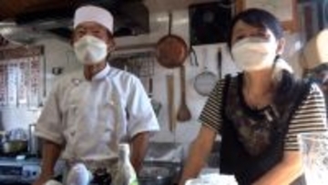 『オモウマい店』80代ルーキー店主、割烹の料理長→ラーメン店　オープンから休まず営業「背油ラーメン」900円