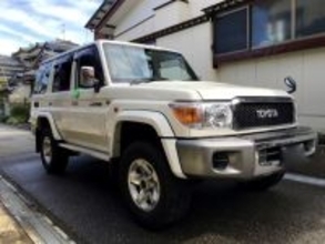 トヨタ『ランドクルーザー』、『300』と『70』が“対決”　“最強ランクル”はどっち？