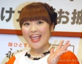 柳原可奈子、40歳の誕生日を2人の娘ら家族に祝福される　着物姿で幸せあふれる写真に「皆んなの笑顔最高」「着物、ステキです」