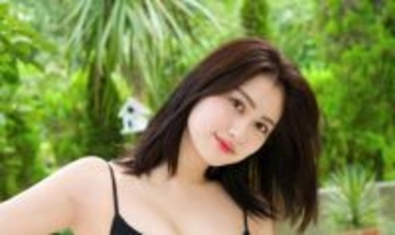 朝井瞳子、“人生初”グラビアで衝撃の“黒ハイレグ”カット