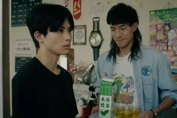 依頼料は300万円…　中島歩“日暮”、草川拓弥“月白”の下で働くことに『俺たちバッドバーバーズ』第2話【あらすじ】