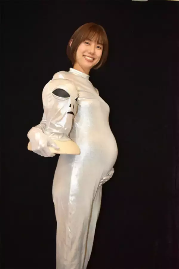 フジ山崎夕貴アナ、衝撃的マタニティショット　夫・おばたのお兄さんが公開　長男に“胎内記憶”の質問も