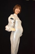 フジ山崎夕貴アナ、衝撃的マタニティショット　夫・おばたのお兄さんが公開　長男に“胎内記憶”の質問も