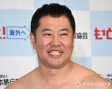 「とにかく明るい安村、とにかく安いパスポートとして登場　あまりの変わりようにボヤく「俺の要素が1つもない」」の画像1
