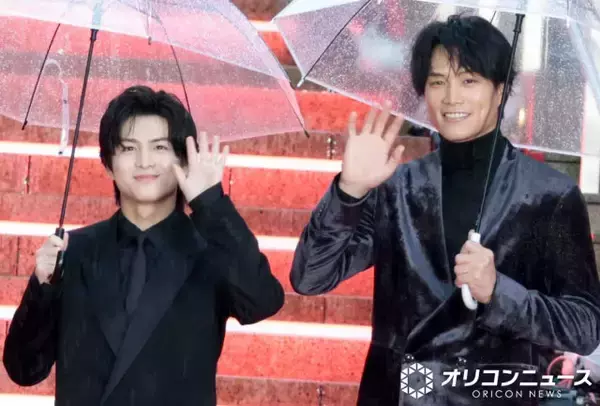 【東京国際映画祭】鈴木伸之＆柏木悠、レッドカーペットに登場　笑顔で談笑する姿も
