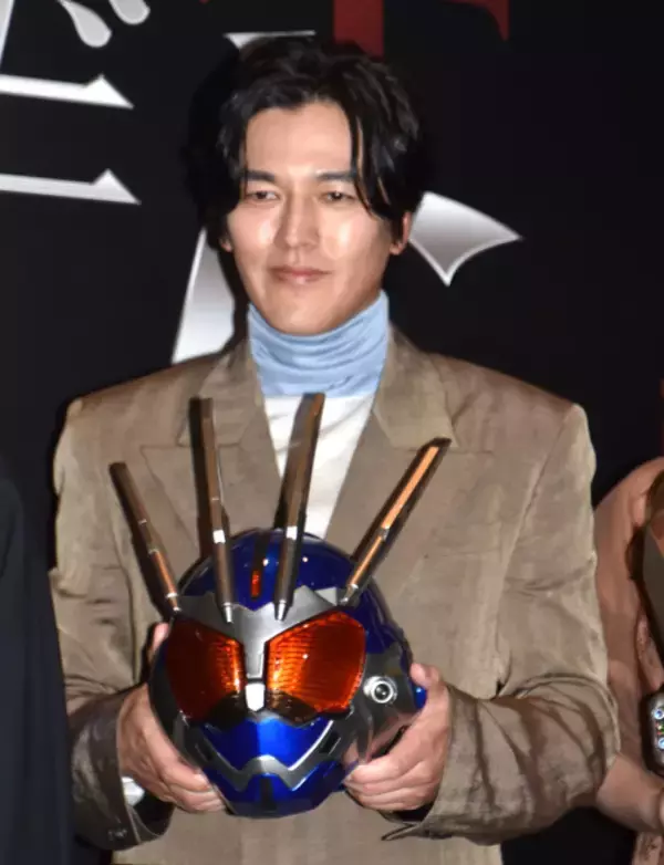 要潤、25年ぶりの仮面ライダー変身にしみじみ「絶対失敗できないプレッシャーを感じた」