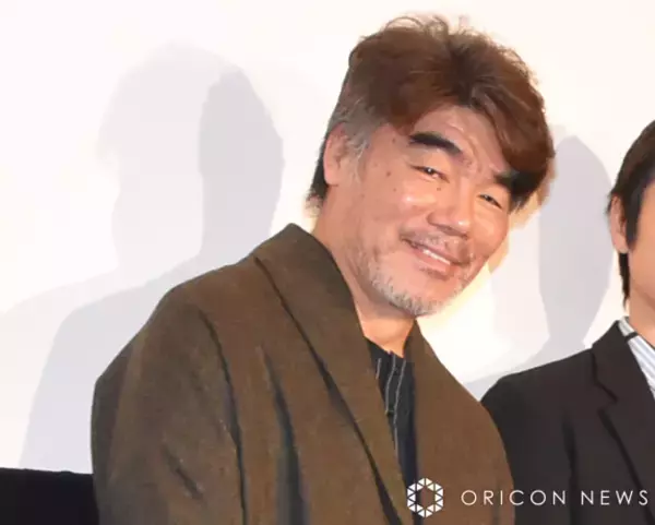 村田雄浩、素敵な夫婦2ショット「奥様可愛らしいです」「おヒゲ姿の村田さんダンディー」