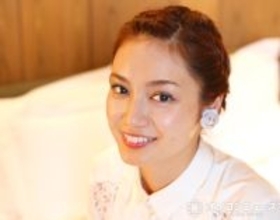 平愛梨、14歳下の妹・祐奈との仲良し姉妹ショット公開に反響「可愛すぎる姉妹」「二人とも可愛すぎてキュン死」