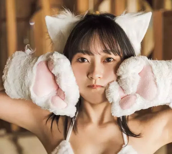 ミスSPA!2025グランプリ・三木優彩、「しなやかにゃんこボディ」で猫グラビア