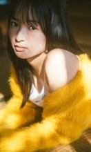 SNSで話題の『ラブライブ！』声優・大熊和奏、幼なじみの野球部員とマネージャー設定で“エモきゅん”な写真集