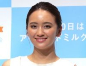 岡田結実、第1子出産を報告　直筆で感謝つづる「地球にビックラグです」