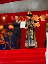 長崎ランタンフェスティバル「皇帝パレード」の皇后役に長崎出身2026ミス日本みどりの大使・永田愛実出演「小さい頃から訪れていた行事に出演出来て、心から幸せに思います」