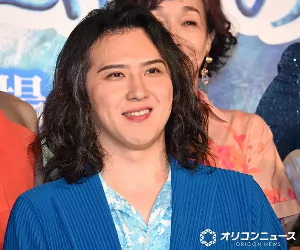 尾上松也、ドウェイン・ジョンソンは「めちゃくちゃいい匂い」　汗で衣装がスケスケになり肉体美をチラ見せ