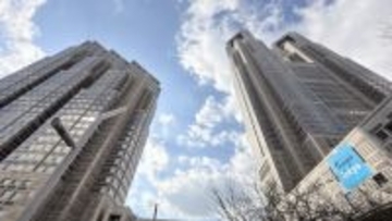 都庁広場で“ポケカ”モチーフのイベント　にぎわうショット公開